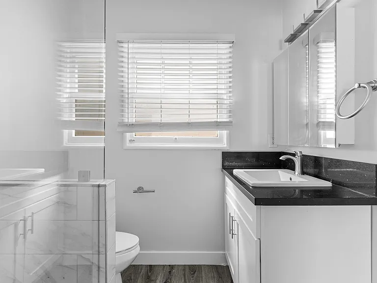 241 Bonito Avenue — Photo 17