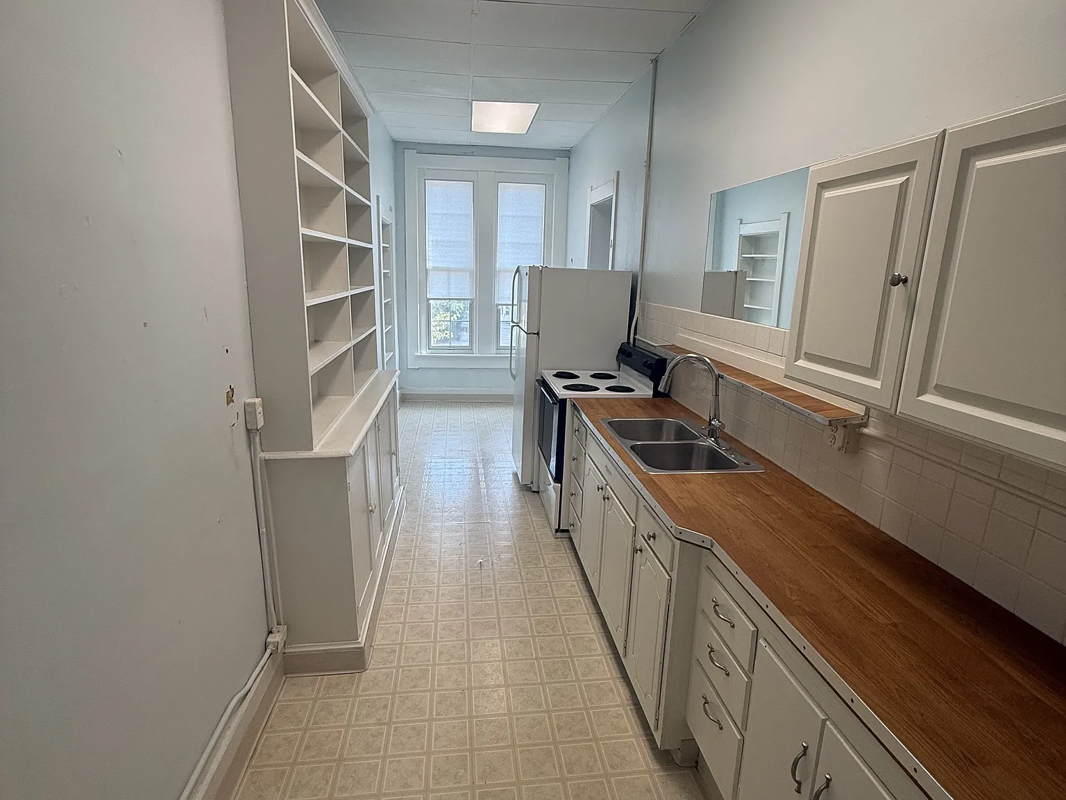 Engelhardt - Residential - 92.5 N Broad Apt 3 — Photo 2