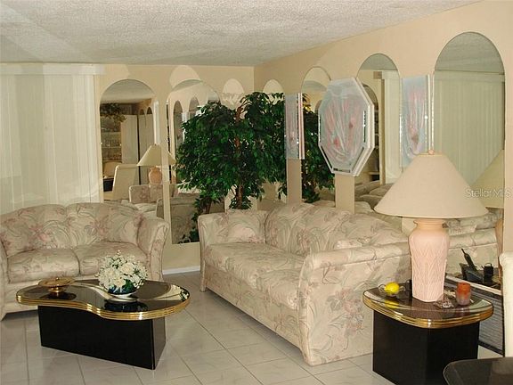 3rd image of 3434 Elkridge Dr