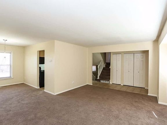 4th image of 22650 Lakeshore Dr
