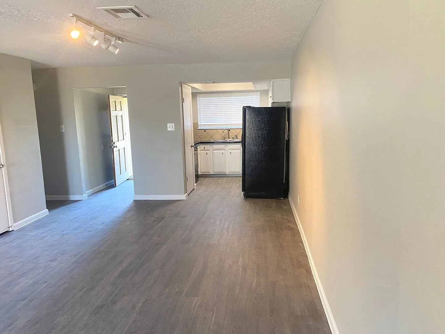 Ready to Move? — Photo 4