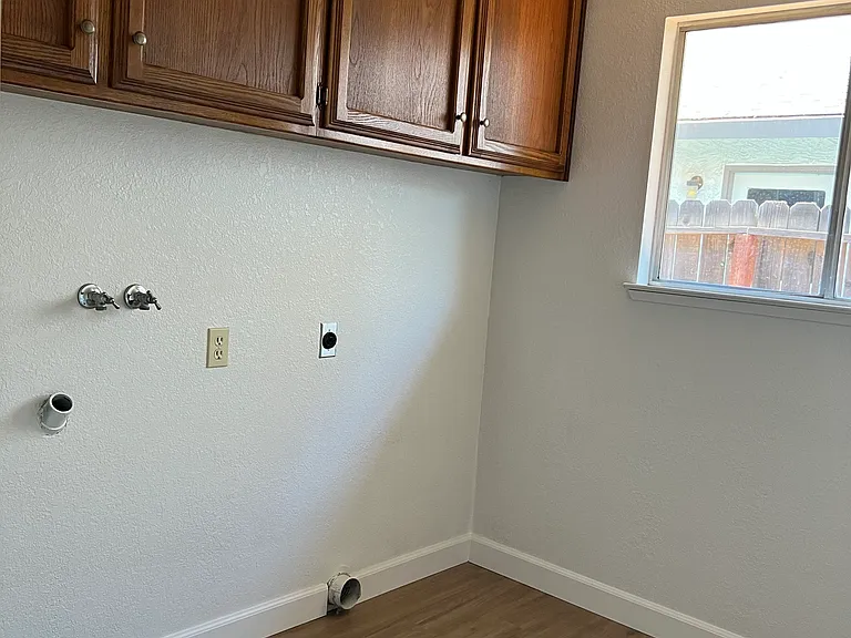 795 Railroad Ave — Photo 26