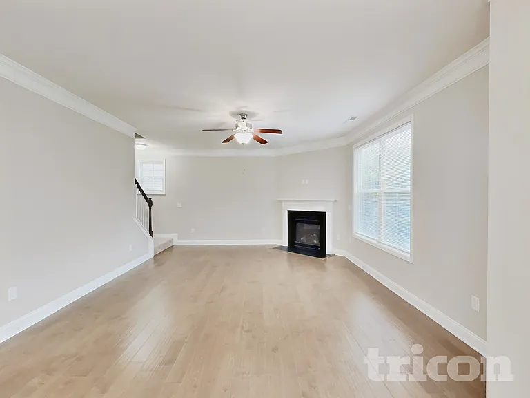7553 Poplar Meadow Ln — Photo 2