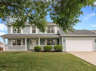 8212 Bristol Valley Dr, Saint Peters, MO 63376