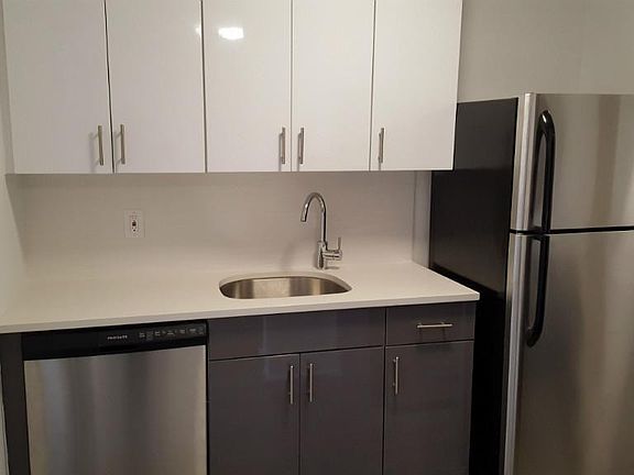 4th image of 9425 57th Ave APT 6H