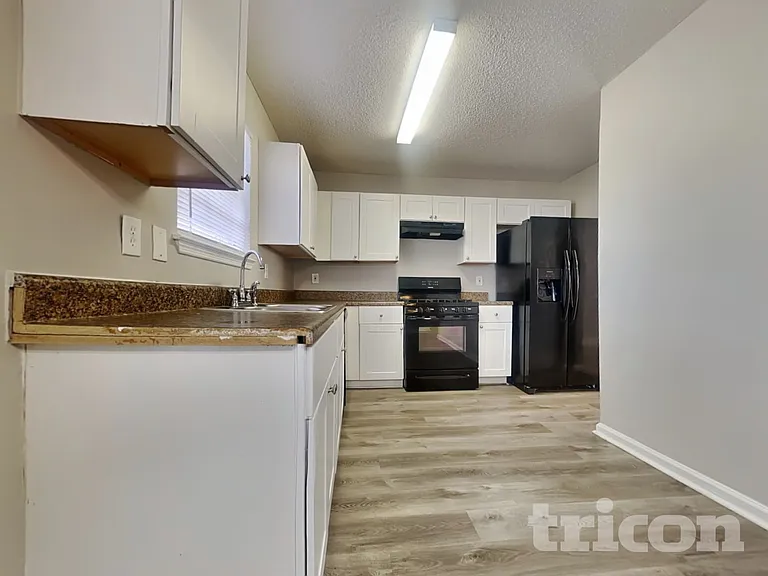 6260 Phillips Lake Way — Photo 14