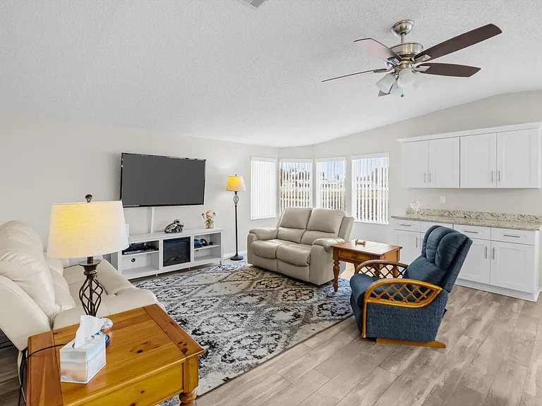 8032 Meadowlark Ln — Photo 10