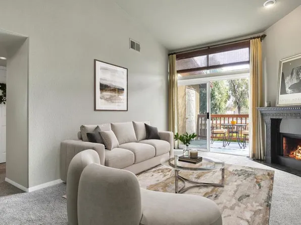 42140 Lyndie Ln Unit 26, Temecula, CA 92591
