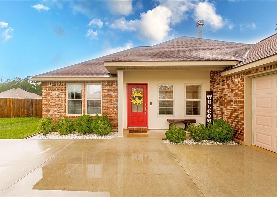 1st image of 46197 Joele Dr