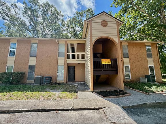 3rd image of 1810 NW 23rd Blvd APT 274