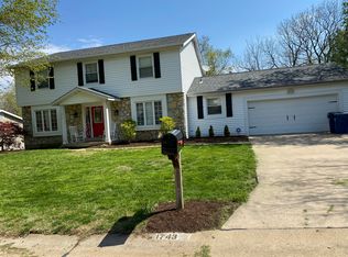 1743 Canyon View Ct, Chesterfield, MO 63017