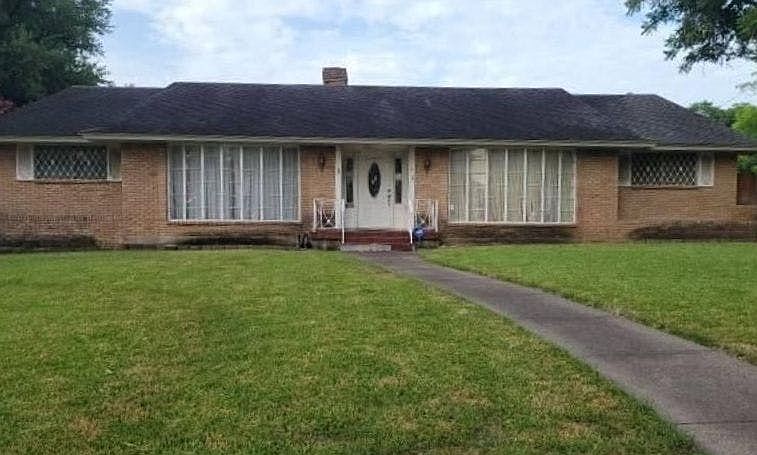 1st image of 914 Stillmeadow Rd