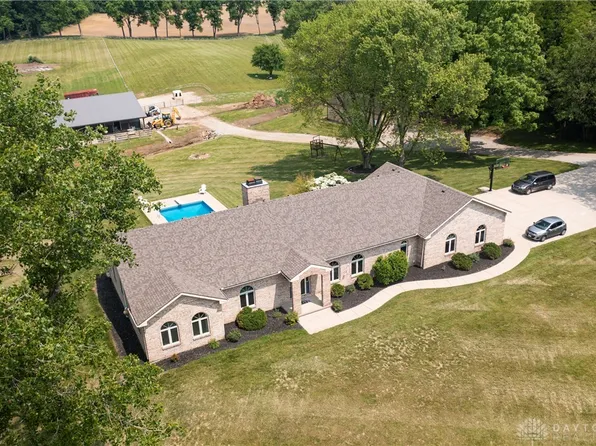 5152 S Tecumseh Rd, Springfield, OH 45502