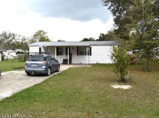 106 Salem St, Interlachen, FL 32148