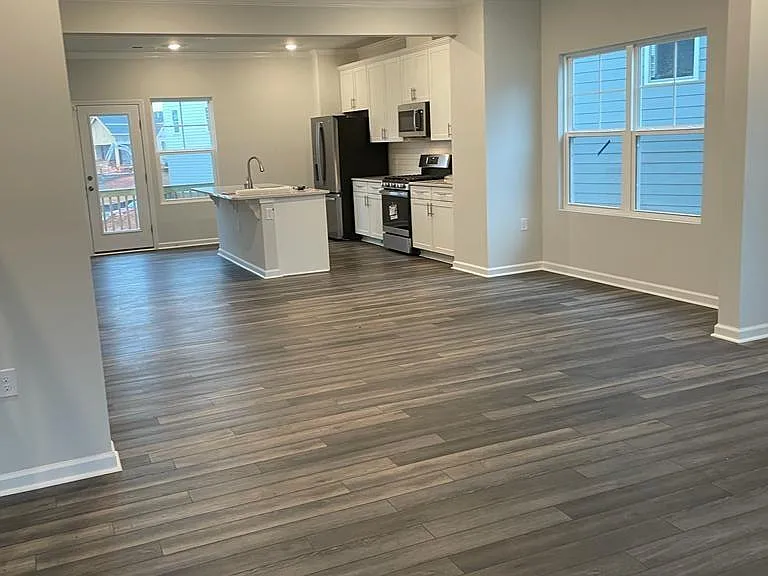 746 Gimari Dr — Photo 5