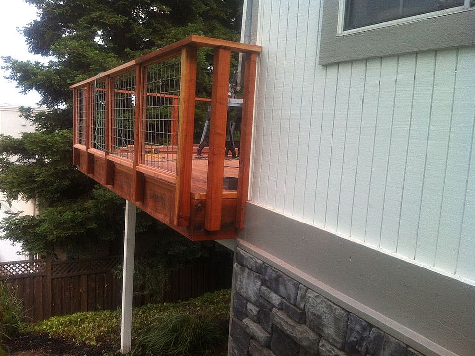 1st image of 687 Hillside Dr