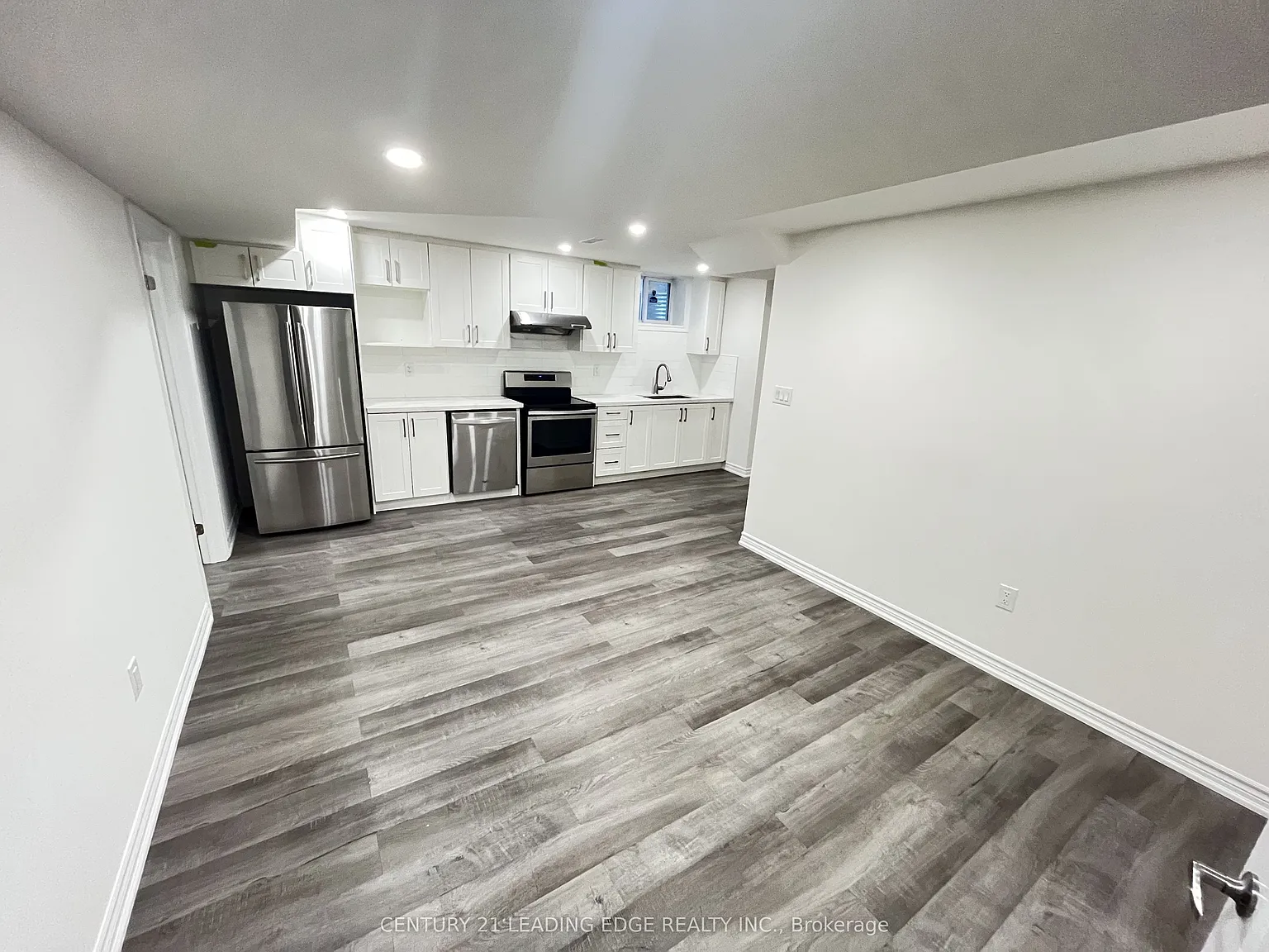 3 bed, $1,850 — Photo 3