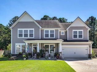 411 Stonefield Cir, Moncks Corner, SC 29461