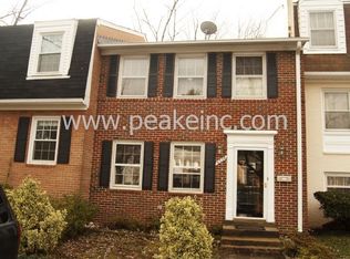 8326 Glastonbury Ct, Annandale, VA 22003