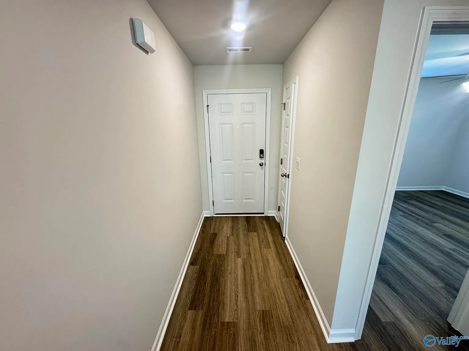 4 bed, 2.0 bath, 1558 sqft, $1,695 — Photo 3