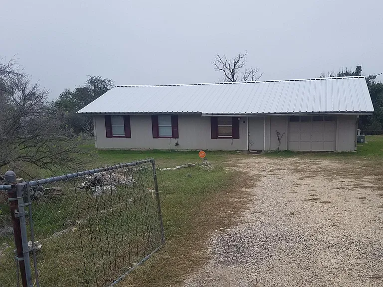 111 High Dr — Photo 1