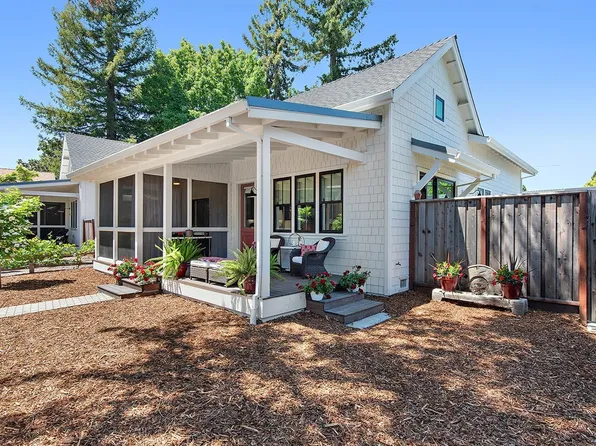 107 Kennedy Lane, Healdsburg, CA 95448
