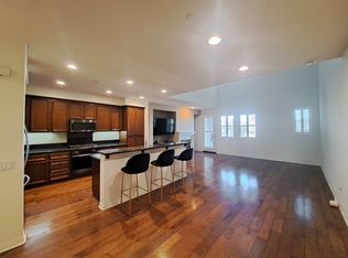 402 Garonne St, Oxnard, CA 93036