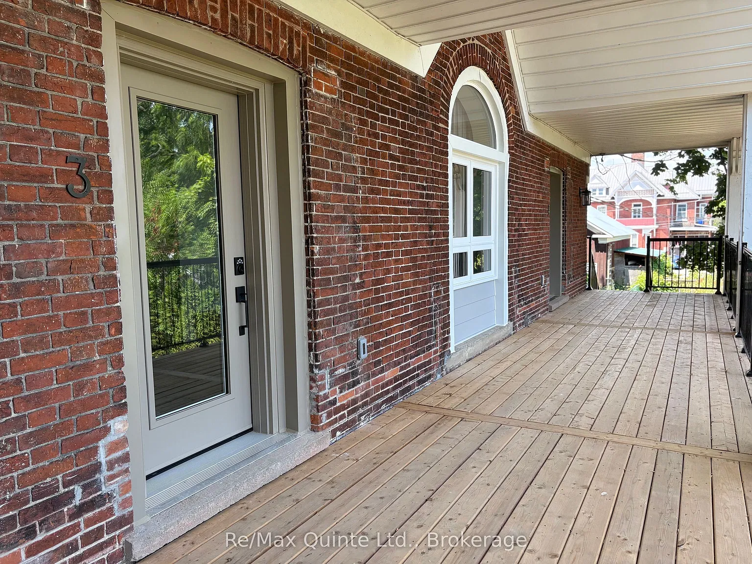 2 bed, $2,099 — Photo 4