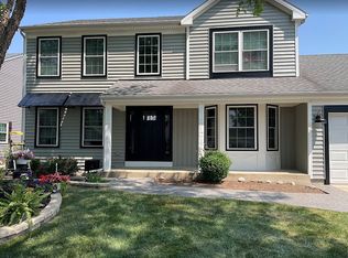 1357 Iris Ave, Carol Stream, IL 60188