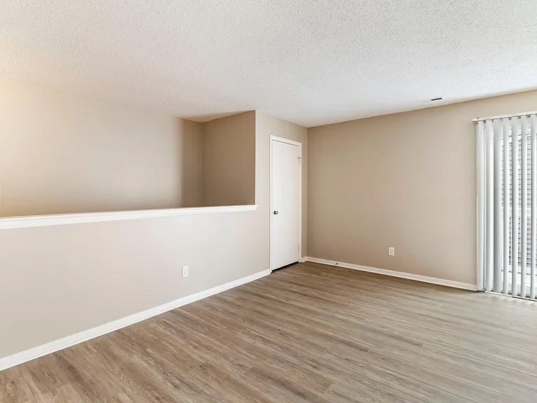 1180 Indian Rd — Photo 5