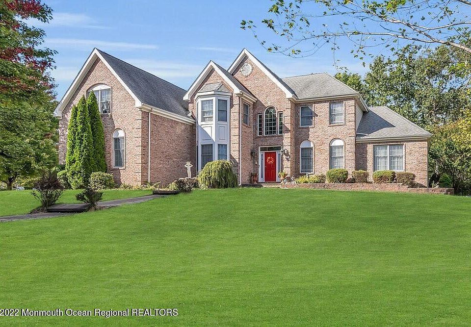 1st image of 17 Salvatore Dr