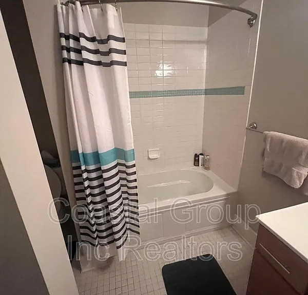 4635 Pleasant Ave #D — Photo 51