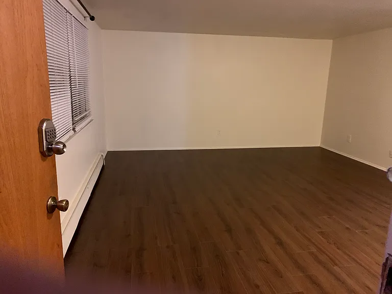 47129 Jefferson Ave #7 — Photo 12