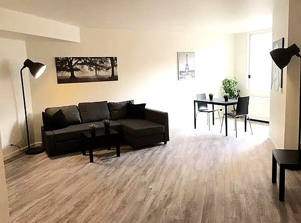 1st image of 393 W 49th St APT 5JJ