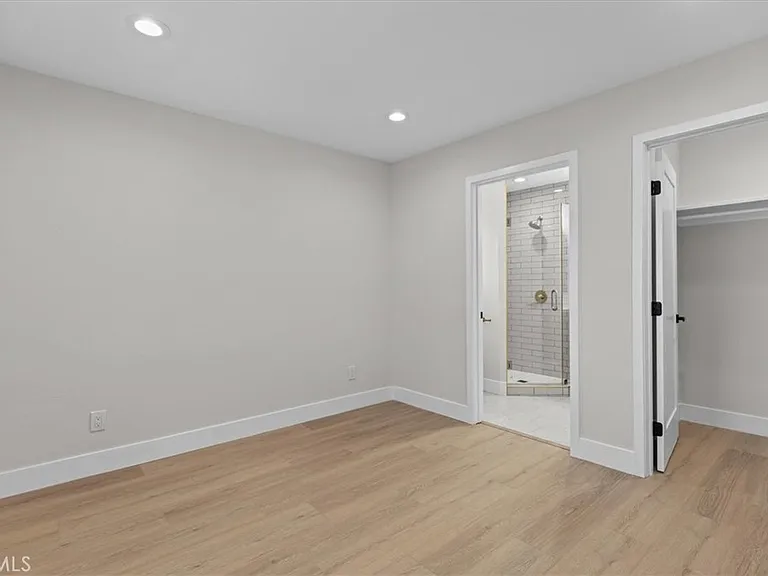 23217 Anza Ave — Photo 13