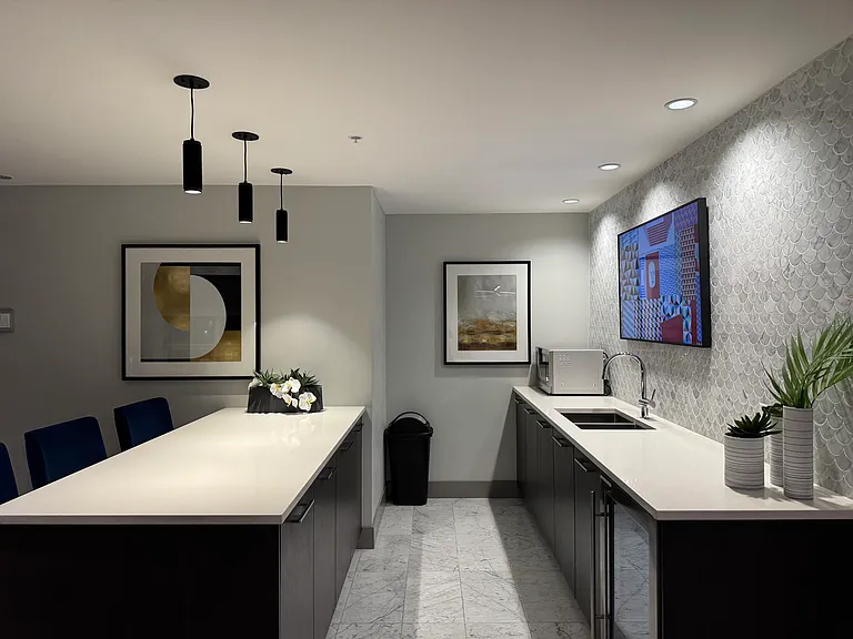 118 Carrie Cates Ct #18 — Photo 3