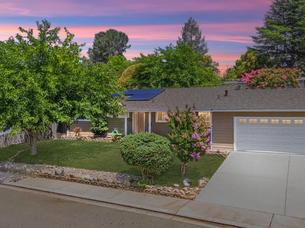 235 Ginger Dr, Auburn, CA 95603