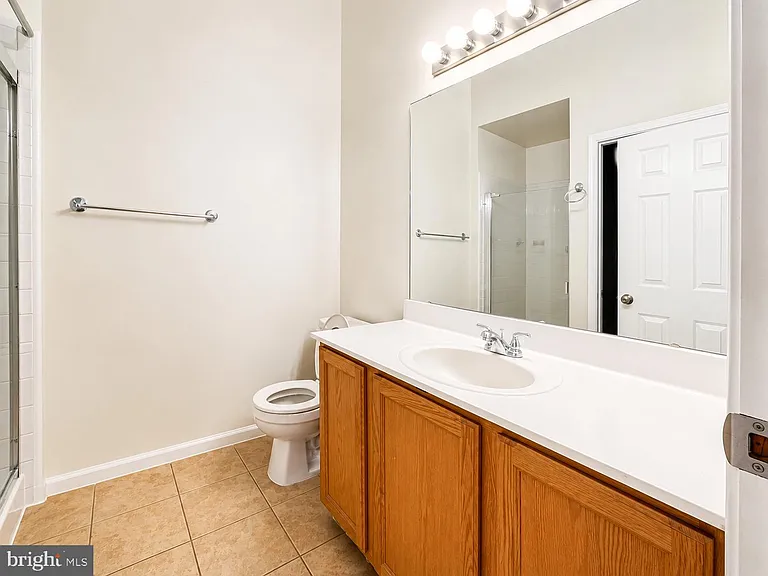 8268 Vermont Pl — Photo 12