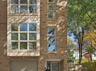 2301 N Wayne Ave, Chicago, IL 60614