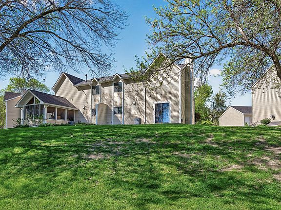 2nd image of 4505 Orchid Cir