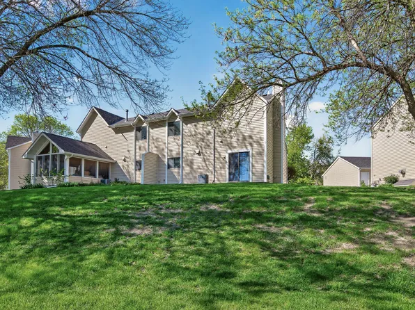 4505 Orchid Cir, Plymouth, MN 55446
