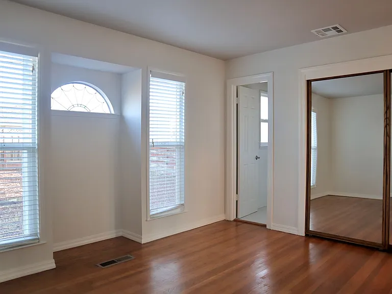 5138 Eggers Dr — Photo 14