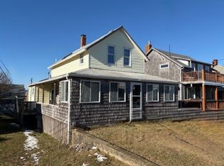 27 Ocean St, Marshfield, MA 02050