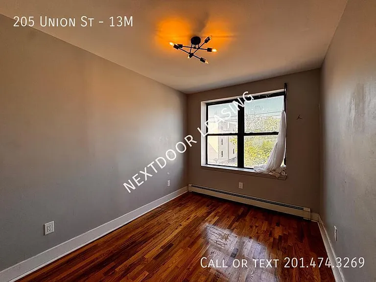 205 Union St #13M — Photo 4
