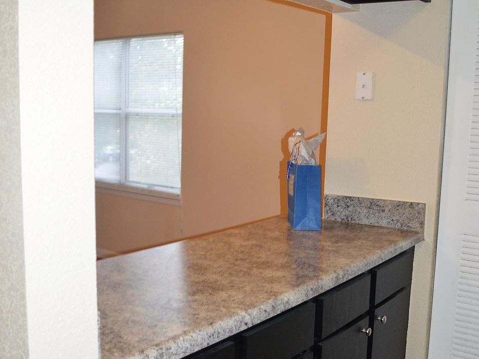 1st image of 511 Club Pkwy