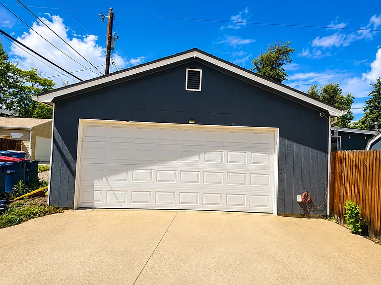 2049 Kendall St — Photo 15