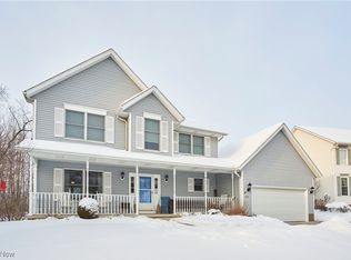 820 Lawrence Dr, Wadsworth, OH 44281