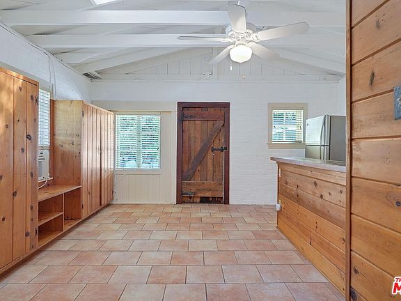 2nd image of 21652 Encina Rd