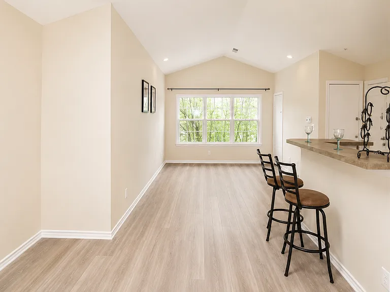 18501 Fairlight Dr #330 — Photo 6