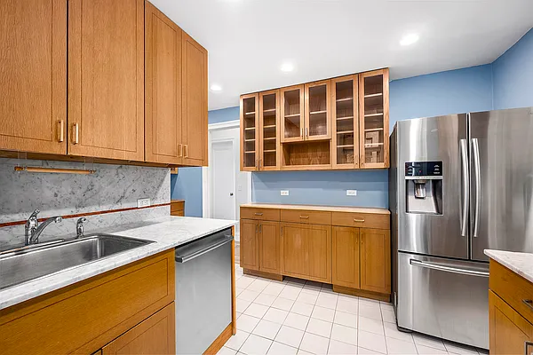 Sold by Compass | media 4